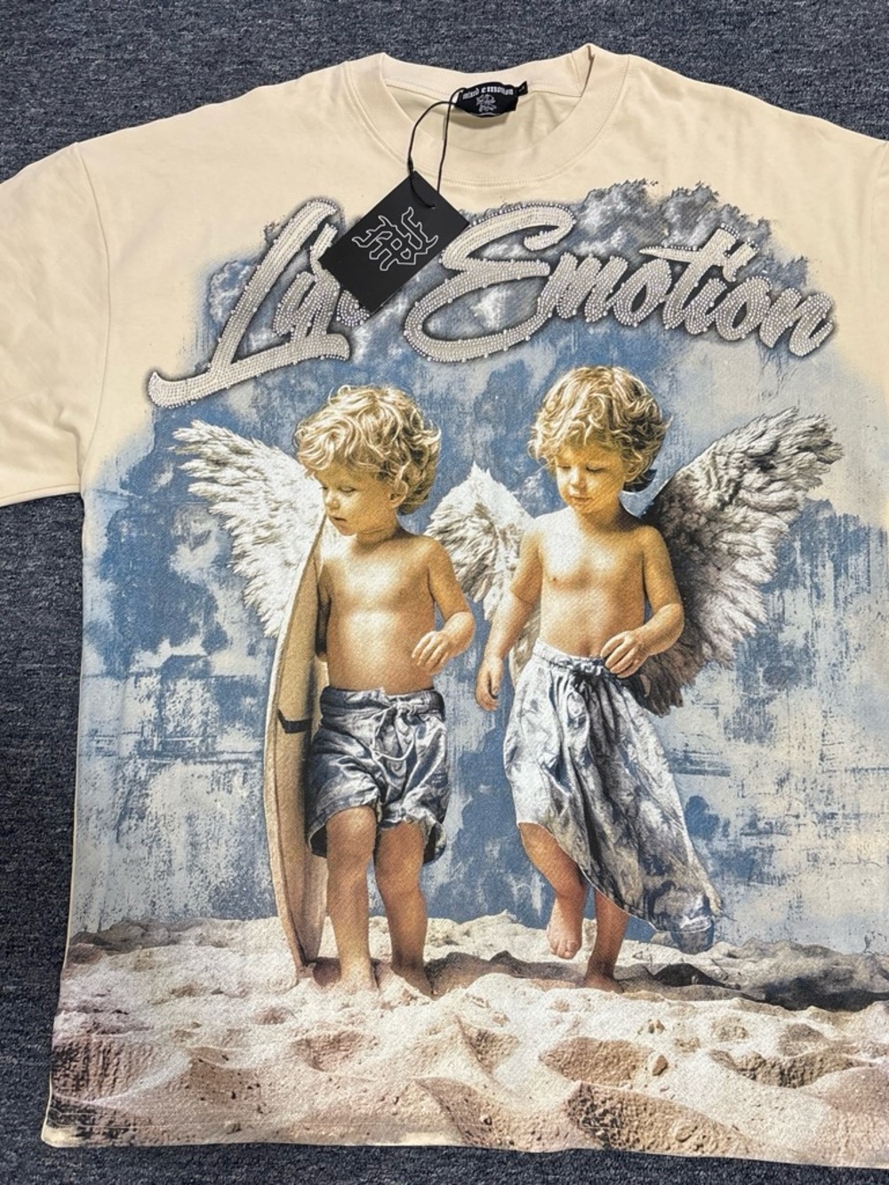 Lil Emotion Graphic Angel Tee in Cream and Blue